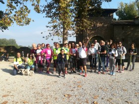 Sulle Mura di Ferrara per sostenere il progetto Civico 77 - dimensione nordic walking asd